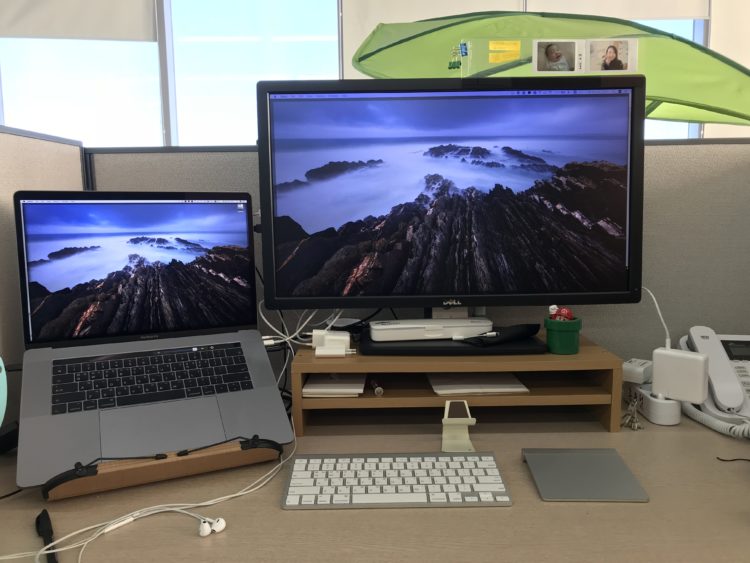 모두 같은데 노트북 껍데기만 바뀐 느낌 이랄까?